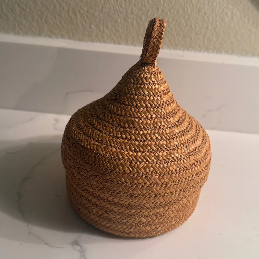 Vintage Woven Raffia  Lidded Box Made in Italy